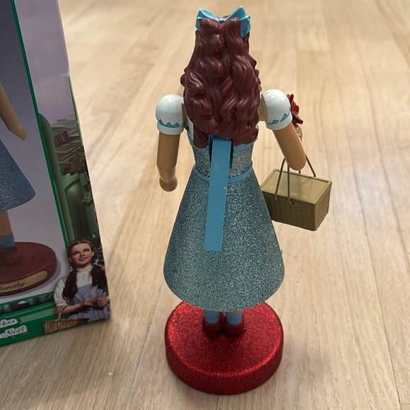 NIB Kurt Adler 10" The Wizard of Oz Dorothy Nutcracker - Picture 3 of 4